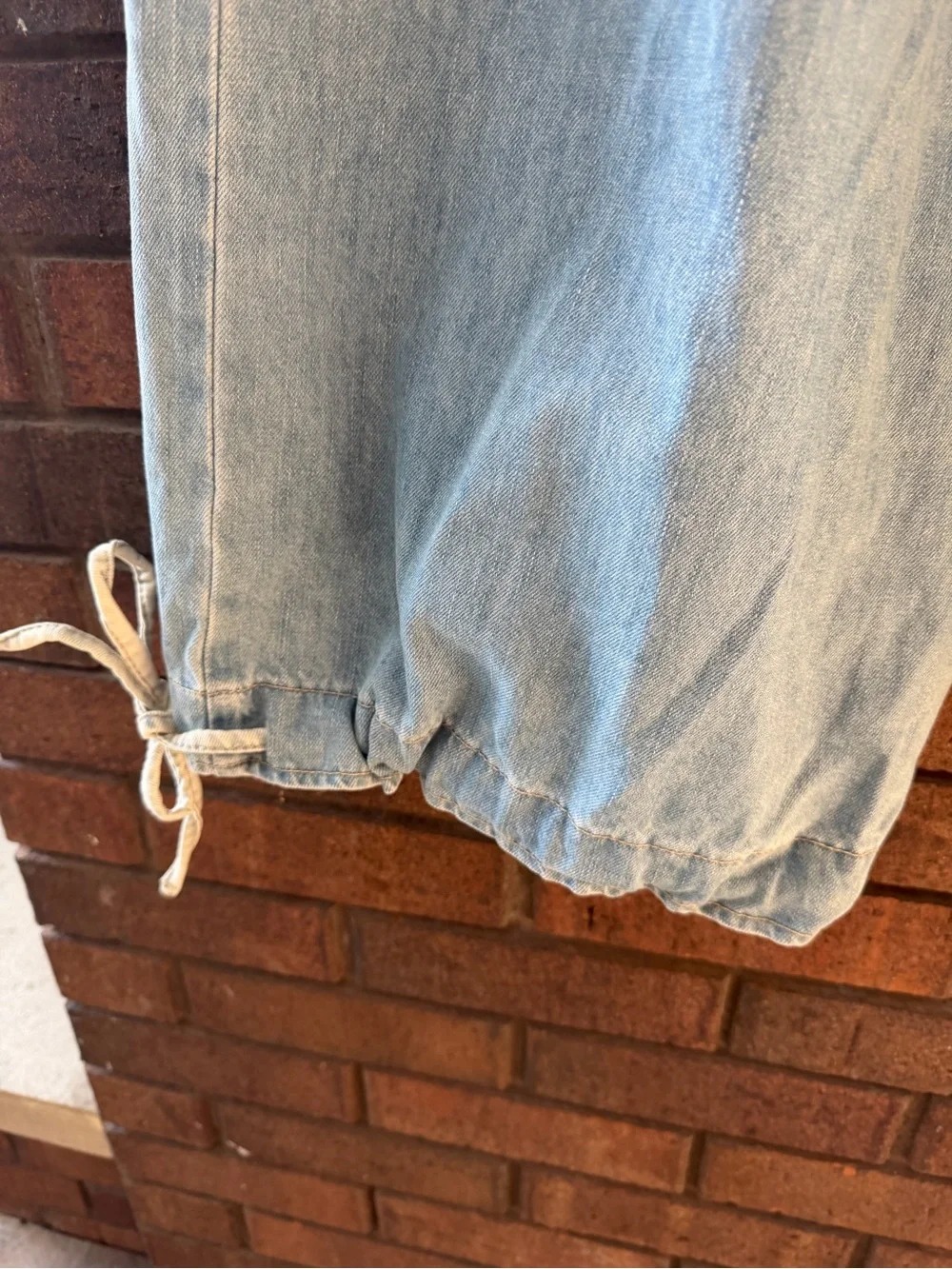 Veveret Light Blue Wide-Leg or cinch like joggers Jeans denim small NWT